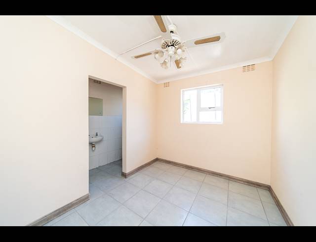 5 BEDROOM HOUSE FOR SALE IN BEACON BAY